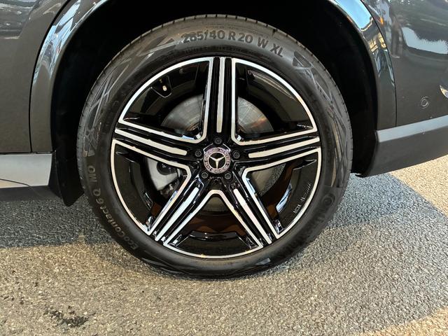 ＧＬＣ ＧＬＣ３５０ｅ　４Ｍポーツ　エディションスター　ＧＬＣ３５０ｅ　４ＭＡＴＩＣスポーツ　エディションスター／パノラミックスライディングルーフ／ＡＭＧレザーエクスクルーシブパッケージ／ＭＰ２０２５０１／メモリー付きパワーシート（14枚目）