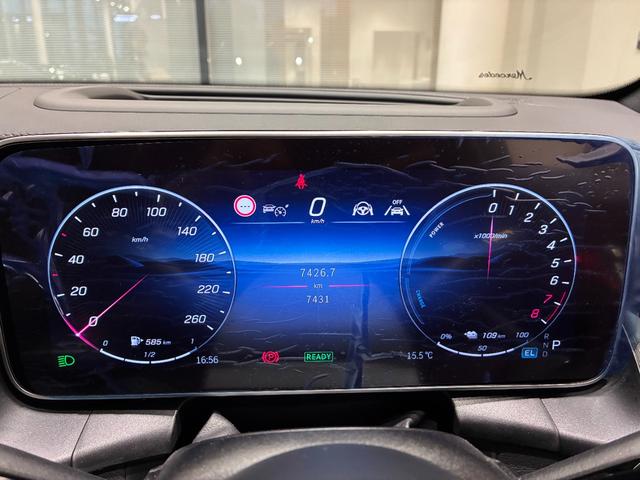 ＧＬＣ ＧＬＣ３５０ｅ　４Ｍポーツ　エディションスター　ＧＬＣ３５０ｅ　４ＭＡＴＩＣスポーツ　エディションスター／パノラミックスライディングルーフ／ＡＭＧレザーエクスクルーシブパッケージ／ＭＰ２０２５０１／メモリー付きパワーシート（30枚目）