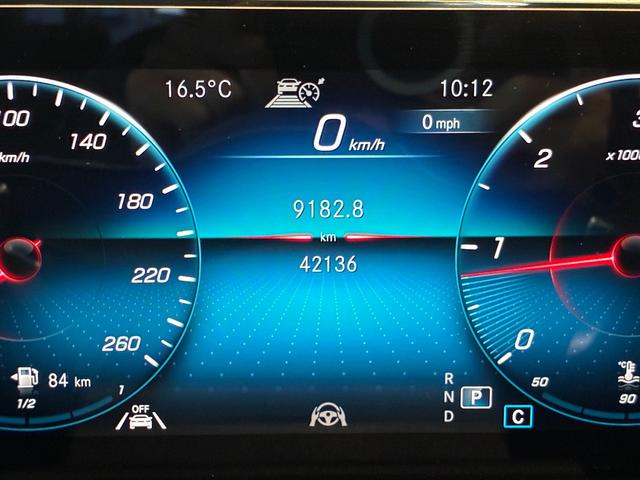 ＧＬＡクラス ＧＬＡ２００ｄ　４マチック　ＡＭＧライン　パノラミックスライディングルーフ／ＡＭＧライン／ナビゲーションパッケージ／前席シートヒーター／前席メモリー付きパワーシート（29枚目）