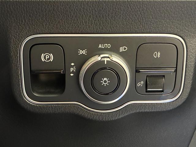 ＧＬＡクラス ＧＬＡ２００ｄ　４マチック　ＡＭＧライン　パノラミックスライディングルーフ／ＡＭＧライン／ナビゲーションパッケージ／前席シートヒーター／前席メモリー付きパワーシート（33枚目）