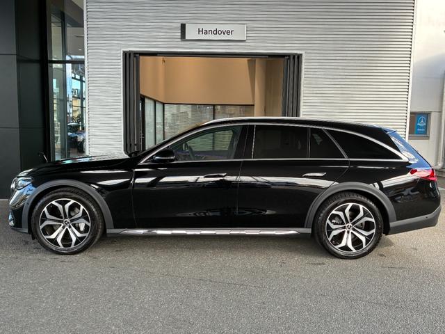 Ｅクラスオールテレイン Ｅ２２０ｄ　４マチック　オールテレイン　Ｅ２２０ｄ　４マチック　オールテレイン（５名）／アドバンスドＰＫＧ／デジタルインテリアパッケージ／レザーエクスクルーシブパッケージ／ベンチレーション／シートヒーター／パノラミックスライディングルーフ（4枚目）