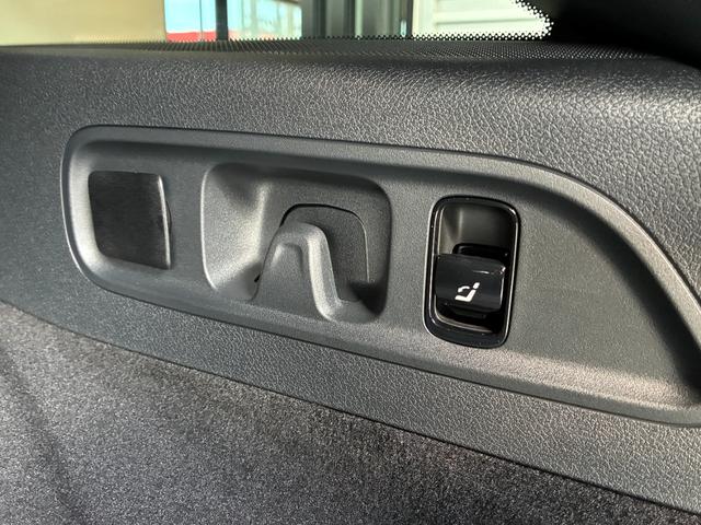 Ｅクラスオールテレイン Ｅ２２０ｄ　４マチック　オールテレイン　Ｅ２２０ｄ　４マチック　オールテレイン（５名）／アドバンスドＰＫＧ／デジタルインテリアパッケージ／レザーエクスクルーシブパッケージ／ベンチレーション／シートヒーター／パノラミックスライディングルーフ（8枚目）