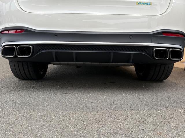 GLE GLE63 S 4マチック+ ダイヤモンドホワイト/マットブラック22インチAMGクロススポーク/AMGカーボンインテリア(17枚目)
