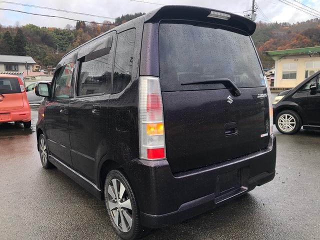 ワゴンR スティングレーT フルフラットシート 盗難防止 パワーウインドウ 運転席助手席エアバッグ キーレスエントリー 衝突安全ボディ パワステ ベンチシート エアバック 4WD エアコン シートヒーター スマートエントリー(6枚目)