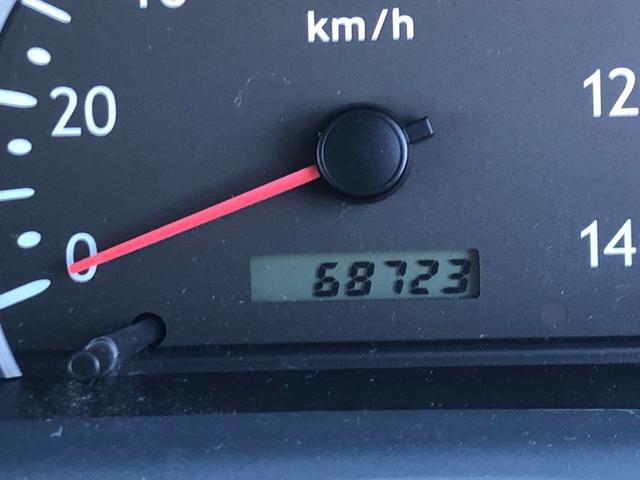 アルト Ｅ　パワーウィンドウ　パワーステアリング　助手席エアバッグ　衝突安全ボディ　エアコン　運転席エアバッグ　ＣＤプレーヤー（13枚目）