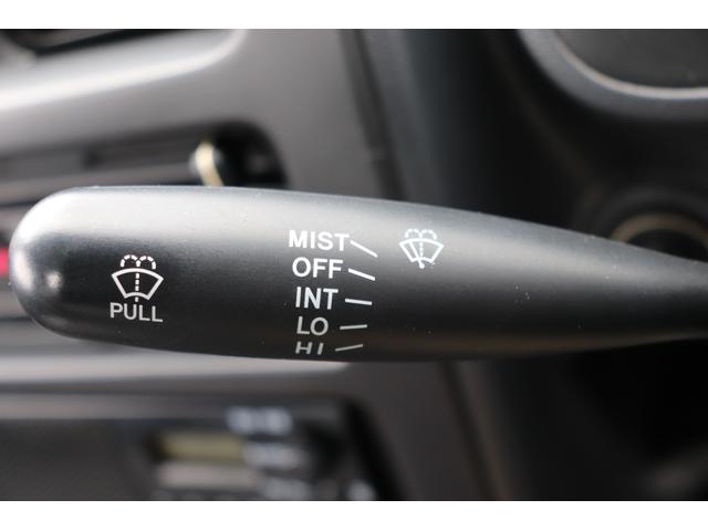 キャリイトラック ＫＣエアコン・パワステ　エアコン・パワステ３方開　４ＷＤ　関東仕入れ　運転席・助手席エアバック　保証付き　車検整備付き（17枚目）