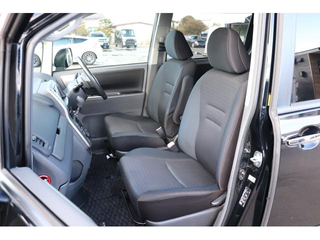 ヴォクシー ＺＳ　煌　保証付車検整備付　ＥＴＣ／Ｂカメラ／両側電動スライド／３列シート／電格ミラー（12枚目）