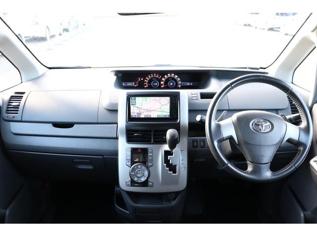 ヴォクシー ＺＳ　煌　保証付車検整備付　ＥＴＣ／Ｂカメラ／両側電動スライド／３列シート／電格ミラー（16枚目）