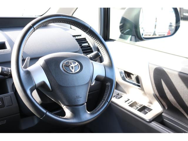 ヴォクシー ＺＳ　煌　保証付車検整備付　ＥＴＣ／Ｂカメラ／両側電動スライド／３列シート／電格ミラー（17枚目）