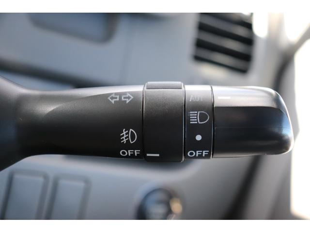 ヴォクシー ＺＳ　煌　保証付車検整備付　ＥＴＣ／Ｂカメラ／両側電動スライド／３列シート／電格ミラー（20枚目）