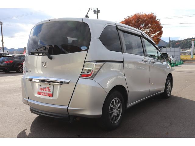フリード Ｇ　車いす仕様車　３列シート　タイプ　３ヶ月３０００キロ保証　車検整備付き（3枚目）