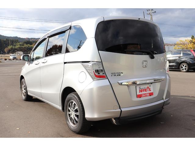 フリード Ｇ　車いす仕様車　３列シート　タイプ　３ヶ月３０００キロ保証　車検整備付き（7枚目）