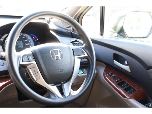 スレなど少ないステアリング！！いつも触る部分ですので質感は良い方がいいですね★