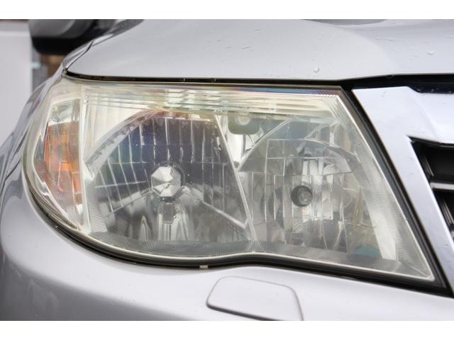 ヘッドライト綺麗です