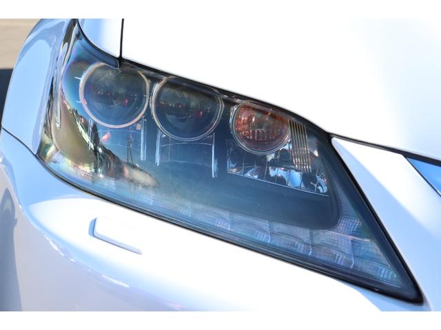 ヘッドライト綺麗です