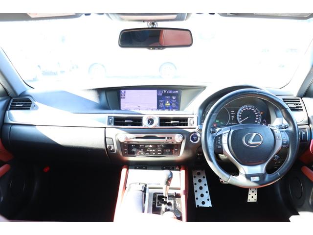 すっきりとしたダッシュボード回り！フロントビューの視界も良くて運転しやすいですよ♪