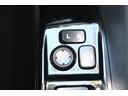 狭い駐車場などでもワンタッチ格納!!