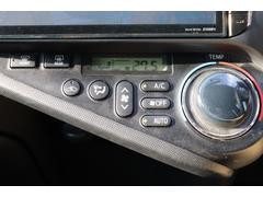 気温に合わせて直感的に操作することで、車内をいつでも快適に保てます。 6