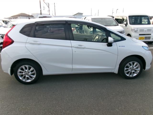 フィットハイブリッド Ｌホンダセンシング（4枚目）