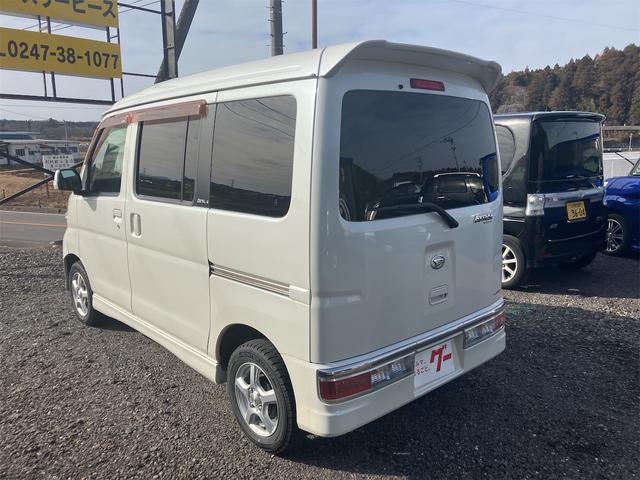 アトレーワゴン カスタムターボＲＳリミテッド　４ＷＤ　パワースライドドア　ＨＩＤヘッドライト　アルミ付きダンロップスタッドレスタイヤ（9枚目）