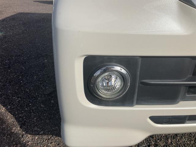 アトレーワゴン カスタムターボＲＳリミテッド　４ＷＤ　パワースライドドア　ＨＩＤヘッドライト　アルミ付きダンロップスタッドレスタイヤ（16枚目）