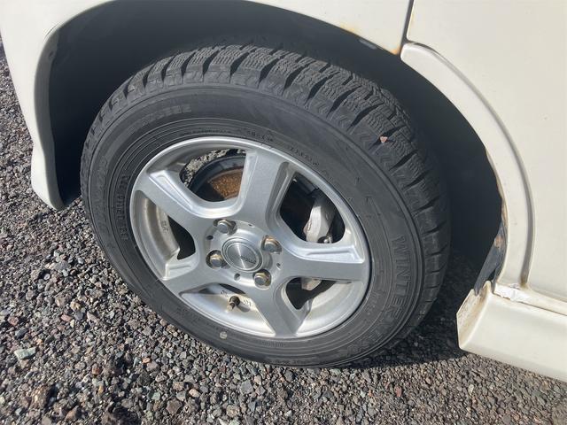 アトレーワゴン カスタムターボＲＳリミテッド　４ＷＤ　パワースライドドア　ＨＩＤヘッドライト　アルミ付きダンロップスタッドレスタイヤ（25枚目）