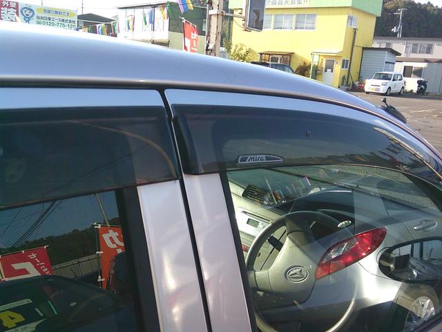 ミラ Ｌ　５速ＭＴ　キーレス　電格ミラー　ＣＤ　Ｗエアバック　純正バイザー（20枚目）