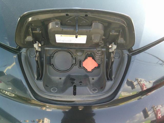 リーフ Ｘエアロスタイル　サンクスエディション（３０ｋｗｈ）　スマートキー　プッシュスタート　シートヒーター　ステアリングヒーター　オートライト　オートＡＣ　クルーズコントロール　アラウンドビューモニター　エマージェンシーブレーキ　ナビ　ＴＶ　Ｂｌｕｅｔｏｏｔｈ（22枚目）