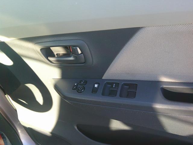 ワゴンR FX 4WD アイドリングストップ シートヒーター ETC ナビ TV CD オートエアコン キーレス 電格ミラー ドラレコ Wエアバック AW バイサー(13枚目)