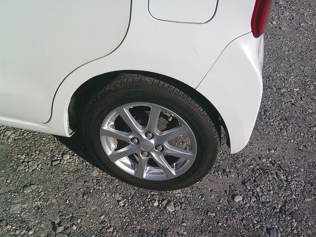 ムーヴ Ｘ　ＳＡ　スマートキー　プッシュスタート　スマートアシスト　アイドリングストップ　横滑り防止　ナビ　ＴＶ　Ｂｌｕｅｔｏｏｔｈ　ＡＷ　純正バイザー　オートエアコン　電格ミラー（5枚目）