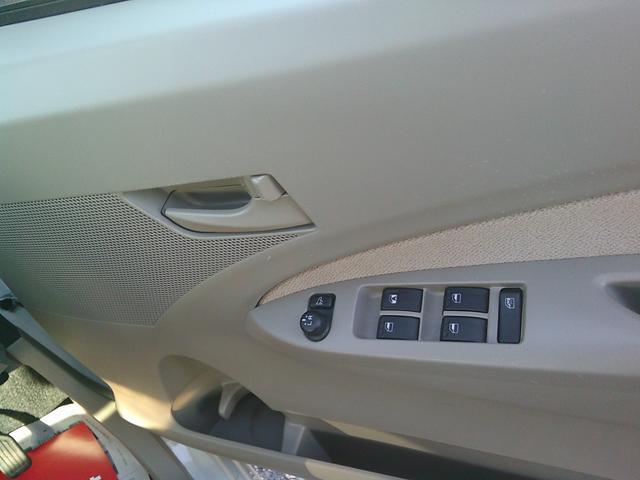 ムーヴ Ｘ　ＳＡ　スマートキー　プッシュスタート　スマートアシスト　アイドリングストップ　横滑り防止　ナビ　ＴＶ　Ｂｌｕｅｔｏｏｔｈ　ＡＷ　純正バイザー　オートエアコン　電格ミラー（17枚目）