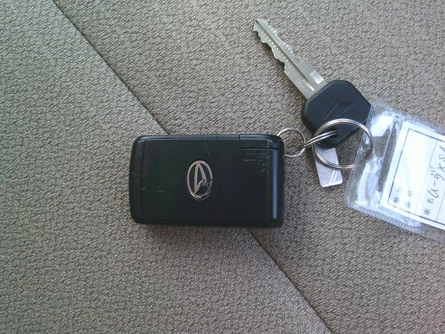 ムーヴ Ｘ　ＳＡ　スマートキー　プッシュスタート　スマートアシスト　アイドリングストップ　横滑り防止　ナビ　ＴＶ　Ｂｌｕｅｔｏｏｔｈ　ＡＷ　純正バイザー　オートエアコン　電格ミラー（19枚目）