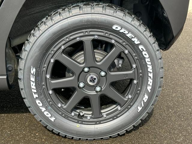 タフト Ｘ　ＤＡＭＤ　８０’ｓ　ヴィンテージストライプ仕様車／ダムド／フルセグ８インチＨＤＭＩ対応ナビ／オープンカントリーホワイトレター／衝突被害軽減ブレーキ／ＬＥＤヘッドライト／サイドステッカー／禁煙車（8枚目）
