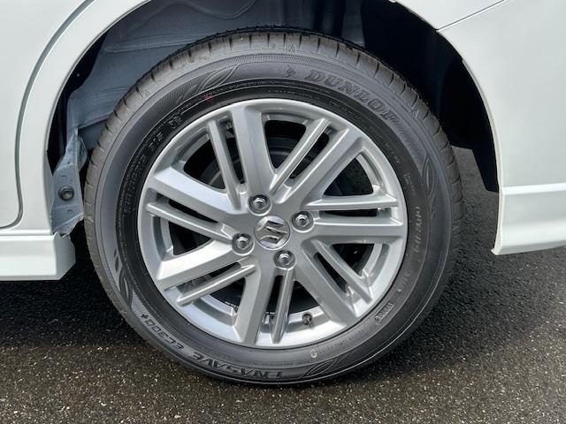 ソリオ ハイブリッドＭＺ　登録済み未使用車　全方位カメラナビパッケージ　フルセグ　Ｂｌｕｅｔｏｏｔｈ　両側パワースライドドア　ヘッドアップディスプレイ　シートヒーター　革巻ハンドル　サーキュレーター　クルコン　ＬＥＤライト（8枚目）