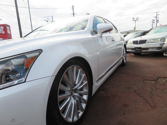 LS LS460 バージョンC Iパッケージ 後期モデル ロ―フォルム エアサスコントローラー 本革 HDDナビ フルセグTV バックモニター ブルトゥース対応 前後フルソナー 全ドアイージークローザー LEDヘッドライト クルーズコントロール(2枚目)