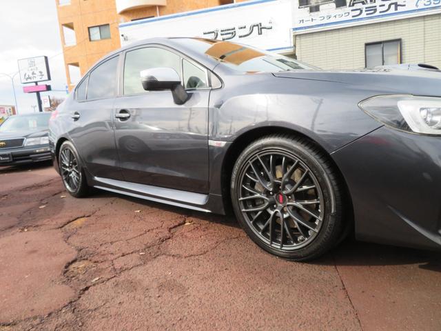 WRX STI STI 6速マニュアル 4WD ターボ アドバンストパッケージ オートハイビーム 後方車検知 サイドビューモニター SDナビ バックモニター インテリジェントドライブ ブーストメーター パワーシート ETC(14枚目)