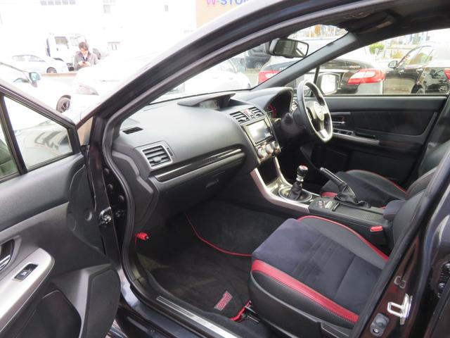 WRX STI STI 6速マニュアル 4WD ターボ アドバンストパッケージ オートハイビーム 後方車検知 サイドビューモニター SDナビ バックモニター インテリジェントドライブ ブーストメーター パワーシート ETC(25枚目)