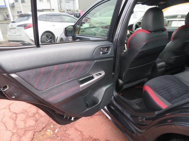 WRX STI STI 6速マニュアル 4WD ターボ アドバンストパッケージ オートハイビーム 後方車検知 サイドビューモニター SDナビ バックモニター インテリジェントドライブ ブーストメーター パワーシート ETC(31枚目)