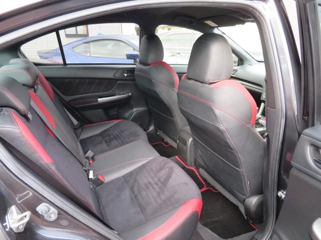 WRX STI STI 6速マニュアル 4WD ターボ アドバンストパッケージ オートハイビーム 後方車検知 サイドビューモニター SDナビ バックモニター インテリジェントドライブ ブーストメーター パワーシート ETC(33枚目)