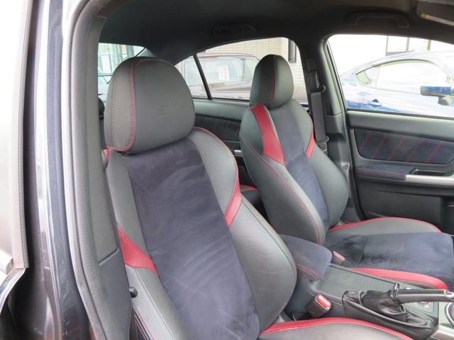 WRX STI STI 6速マニュアル 4WD ターボ アドバンストパッケージ オートハイビーム 後方車検知 サイドビューモニター SDナビ バックモニター インテリジェントドライブ ブーストメーター パワーシート ETC(35枚目)