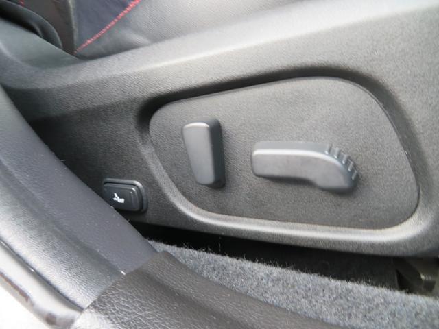 WRX STI STI 6速マニュアル 4WD ターボ アドバンストパッケージ オートハイビーム 後方車検知 サイドビューモニター SDナビ バックモニター インテリジェントドライブ ブーストメーター パワーシート ETC(38枚目)