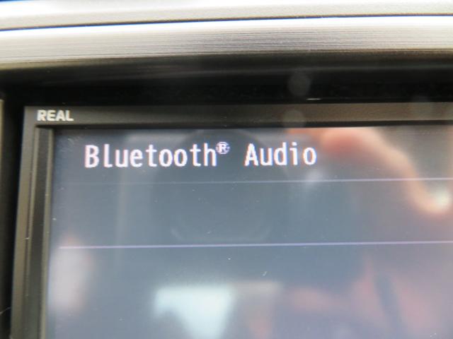 WRX STI STI 6速マニュアル 4WD ターボ アドバンストパッケージ オートハイビーム 後方車検知 サイドビューモニター SDナビ バックモニター インテリジェントドライブ ブーストメーター パワーシート ETC(45枚目)