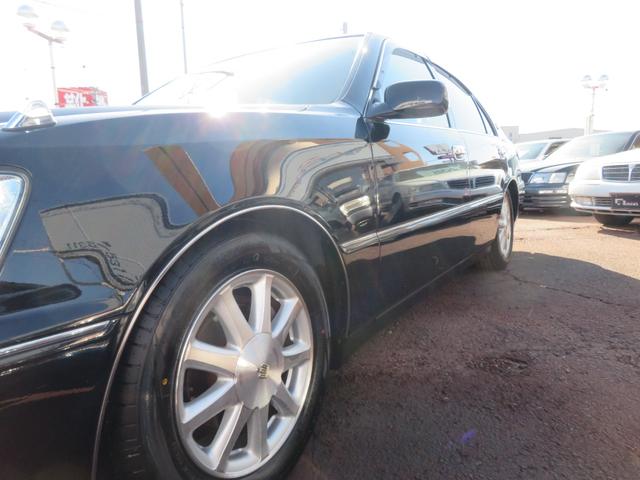 クラウンマジェスタ ４．０Ｃタイプ　ワンオーナー車　ブラックワントーン　本革　ワイドマルチ　ロ―フォルム　エアサスコントローラー　キセノンヘッドライト　クルーズコントロール　電動ステアリンアグチルト　前席パワーシート　タイベル交換済み（2枚目）