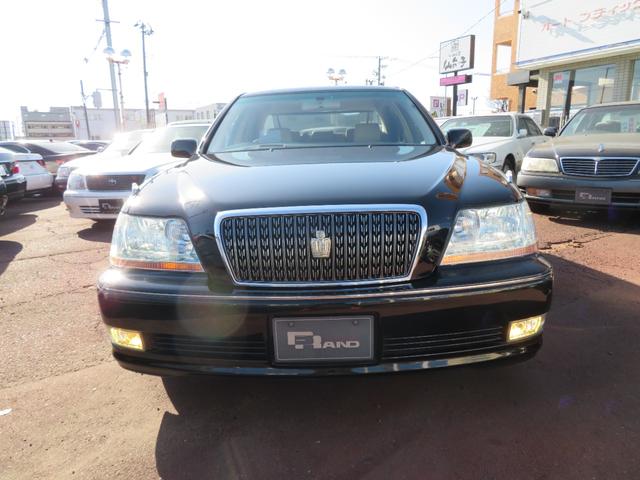 クラウンマジェスタ ４．０Ｃタイプ　ワンオーナー車　ブラックワントーン　本革　ワイドマルチ　ロ―フォルム　エアサスコントローラー　キセノンヘッドライト　クルーズコントロール　電動ステアリンアグチルト　前席パワーシート　タイベル交換済み（11枚目）