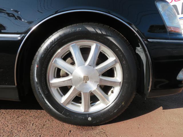 クラウンマジェスタ ４．０Ｃタイプ　ワンオーナー車　ブラックワントーン　本革　ワイドマルチ　ロ―フォルム　エアサスコントローラー　キセノンヘッドライト　クルーズコントロール　電動ステアリンアグチルト　前席パワーシート　タイベル交換済み（15枚目）