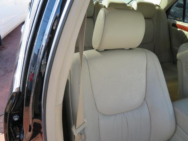 クラウンマジェスタ ４．０Ｃタイプ　ワンオーナー車　ブラックワントーン　本革　ワイドマルチ　ロ―フォルム　エアサスコントローラー　キセノンヘッドライト　クルーズコントロール　電動ステアリンアグチルト　前席パワーシート　タイベル交換済み（38枚目）