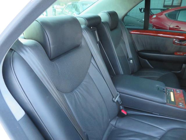 セルシオ Ｃ仕様　インテリアセレクション　後期最終モデル　本革エアーシート　サンルーフ　ワイドマルチ　バックモニター　ロ―フォルム　エアサスコントローラー　全席パワーシート　全ドアイージークローザー　クルーズコントロール　キセノン　ＥＴＣ（40枚目）