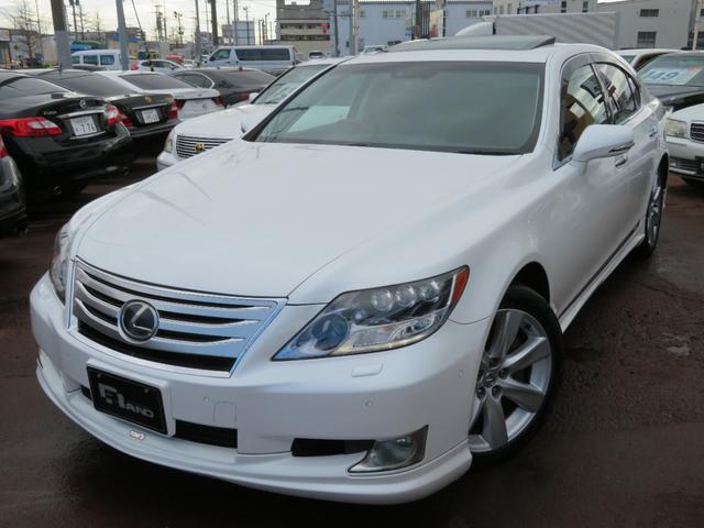 ＬＳ ＬＳ６００ｈ　バージョンＳ　Ｉパッケージ　ハイブリッド４ＷＤ・サンルーフ・黒本革エアーシート・トムスフルエアロ・トランク＆ルーフスポイラー・純正エアサス・純正ＨＤＤマルチ・Ｂｌｕｅｔｏｏｔｈオーディオ・プリクラッシュセーフティ・ＥＴＣ（2枚目）