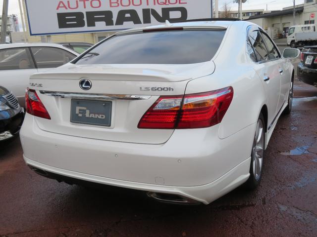 ＬＳ ＬＳ６００ｈ　バージョンＳ　Ｉパッケージ　ハイブリッド４ＷＤ・サンルーフ・黒本革エアーシート・トムスフルエアロ・トランク＆ルーフスポイラー・純正エアサス・純正ＨＤＤマルチ・Ｂｌｕｅｔｏｏｔｈオーディオ・プリクラッシュセーフティ・ＥＴＣ（10枚目）