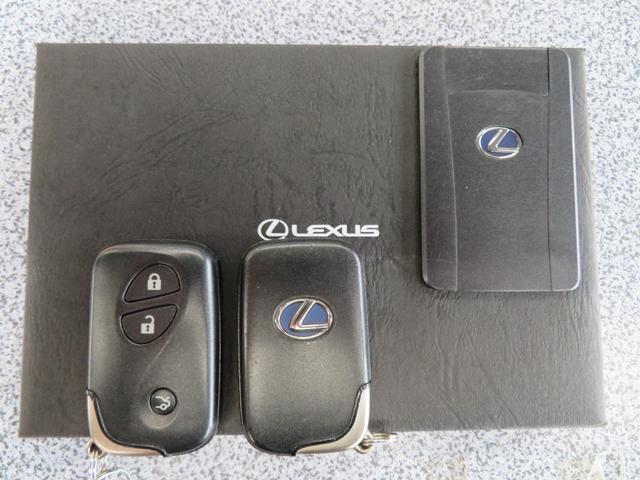 ＬＳ ＬＳ６００ｈ　バージョンＳ　Ｉパッケージ　ハイブリッド４ＷＤ・サンルーフ・黒本革エアーシート・トムスフルエアロ・トランク＆ルーフスポイラー・純正エアサス・純正ＨＤＤマルチ・Ｂｌｕｅｔｏｏｔｈオーディオ・プリクラッシュセーフティ・ＥＴＣ（54枚目）